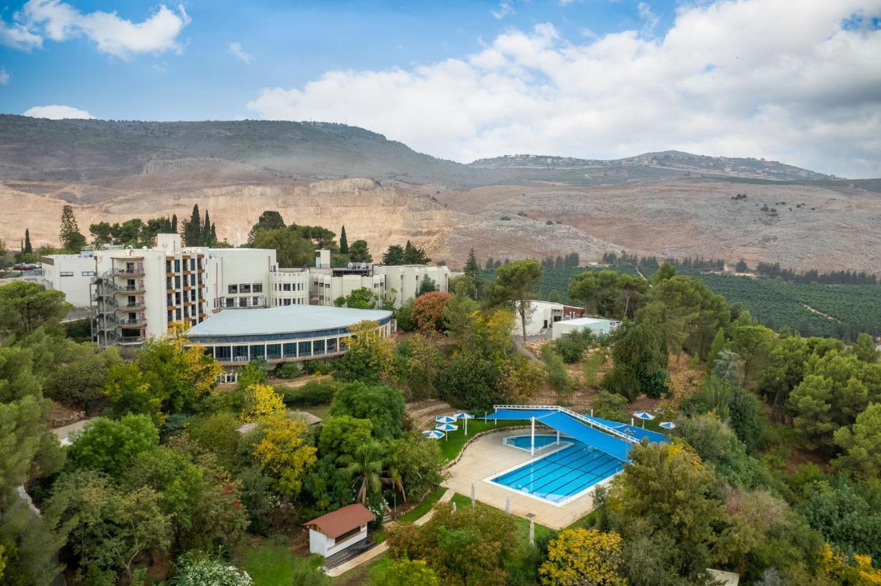 Giladi Hotel Kefar Gil'adi Exterior photo